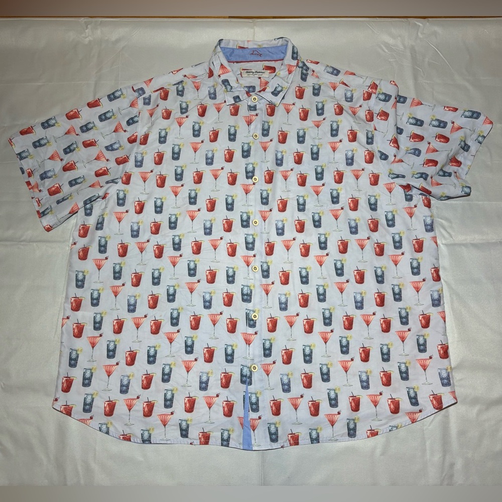 Tommy Bahama Coconut Point Red,White,and Cheers IslandZone Camp Shirt Men’s 3XLB